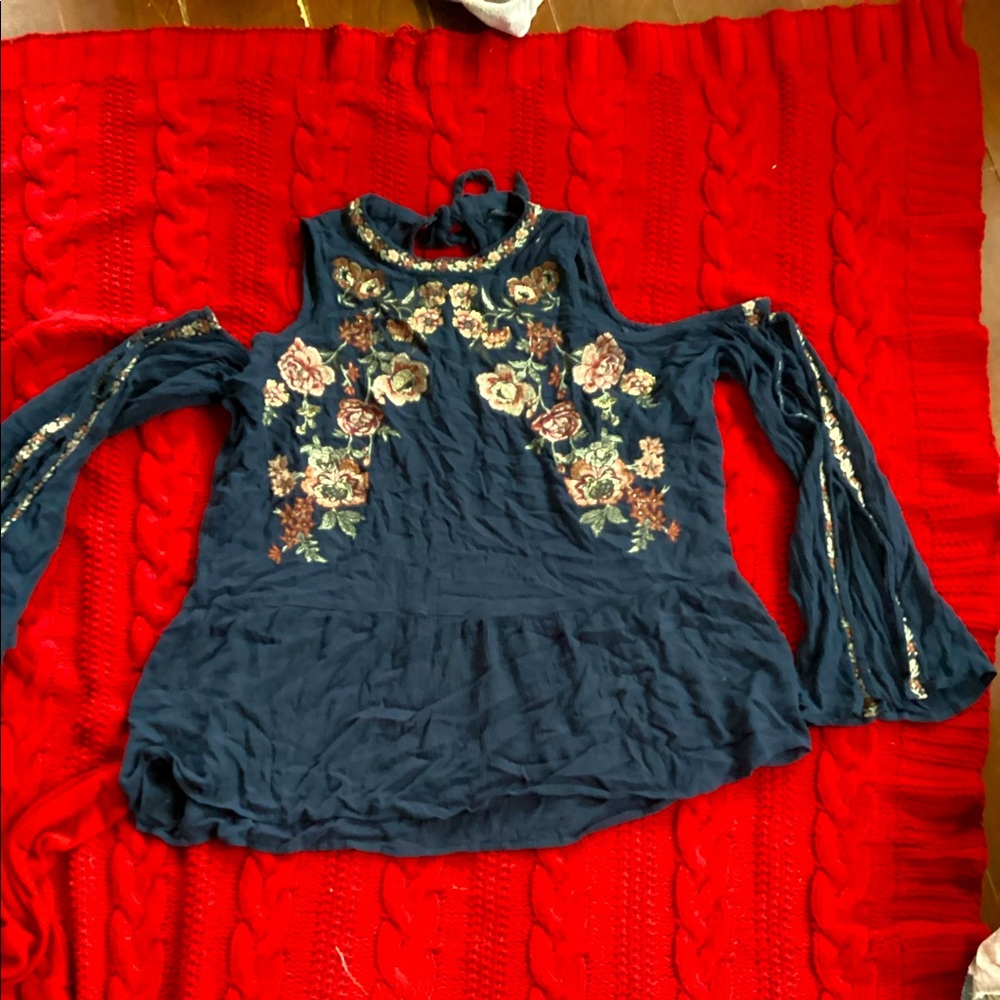 American Eagle shirt